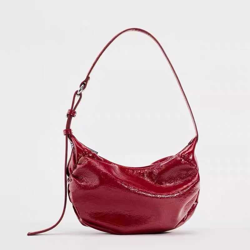 Autumn Red Underarm Bag Women's Bag Fashion Wrinkled Oval Shoulder Bag 241115
