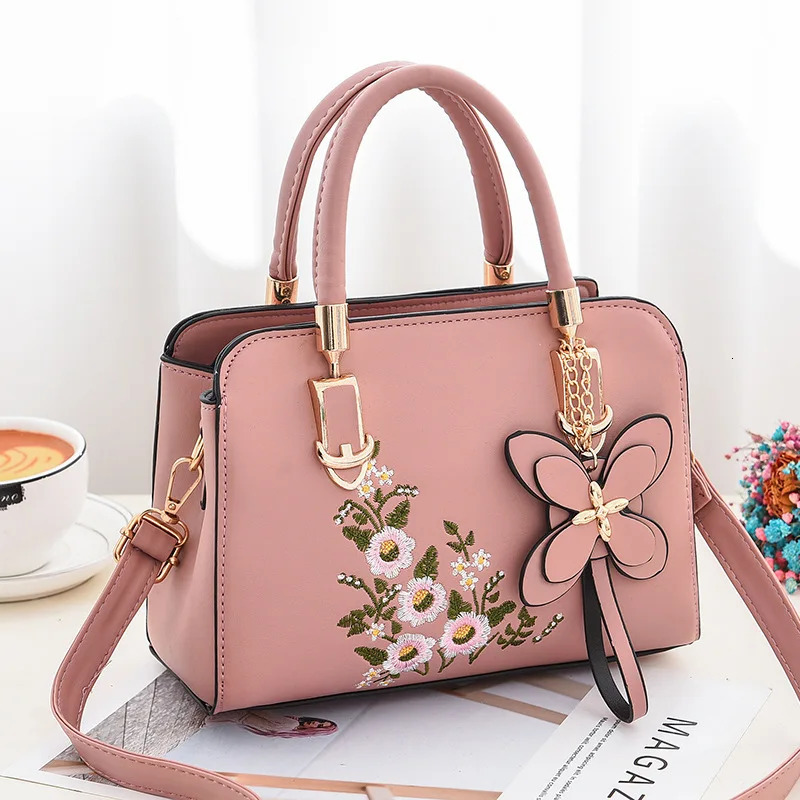 1 embroidered shoulder bag high-quality large capacity PU soft leather handbag fashionable hundred shoulder cross bag241106