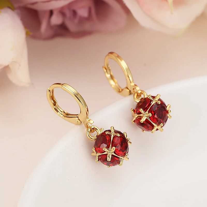 Dubai Gold Jewelry Set suitable for warm 18K gold-plated earrings and pendants fashionable party jewelry with necklace X241106