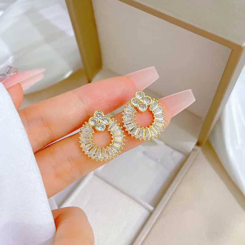 Light Luxury Swan Zircon Jewelry Set Stainless Steel Pendant Necklace Earrings Party Gift X241106