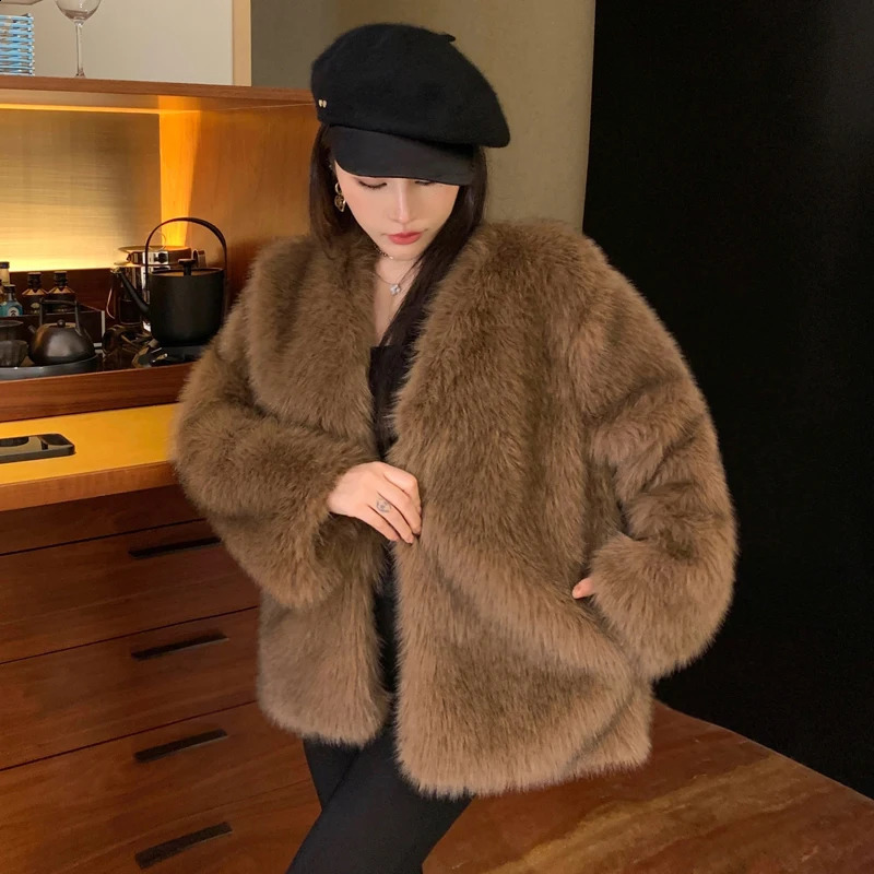 High End Winter Autumn Warm Faux Fur Coats Women Loose Thick Korean Fashion Lady Fox Coat Long Sleeves 241104