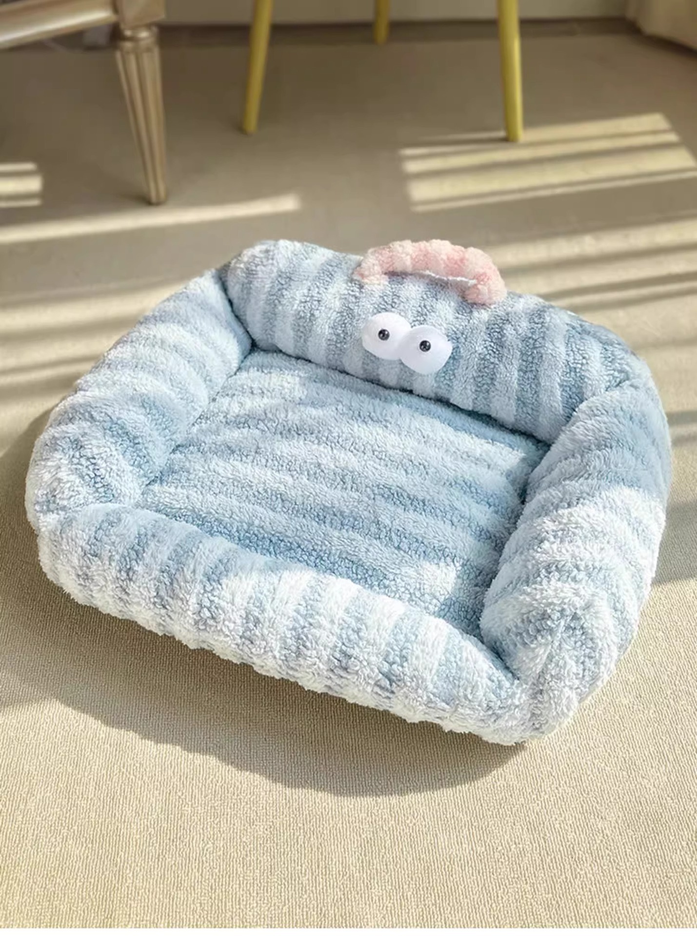 Dog Nest Winter Warm Pet Sofa Small Dog Sleeping Mat Soft Cushion Winter Dog Special Bed Internet Red Cat Nest 59