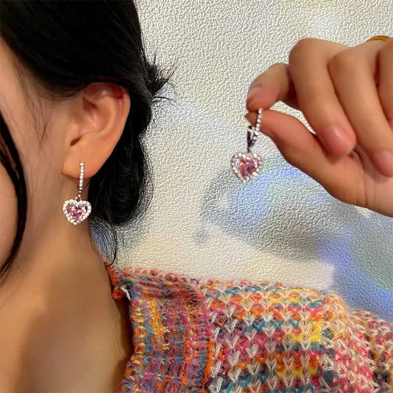 Classic zircon earrings suitable for warm ladies gentle and trendy Fl rhinestone earrings wedding party jewelry gifts X241106