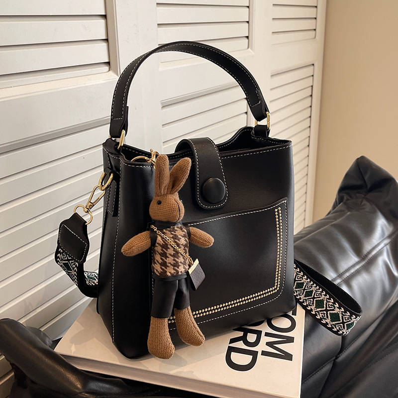 2025NEW New designer women s trend new trend high end fashion niche design broadband crossbody bag fashion trend bag