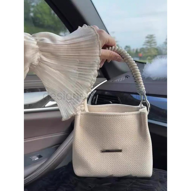 Classic Designer Bag Fashion 10a Top Nikiduncks Woman Handbagevening Bags Soft Handheld Bucket Highend Texture Niche Design Simple and