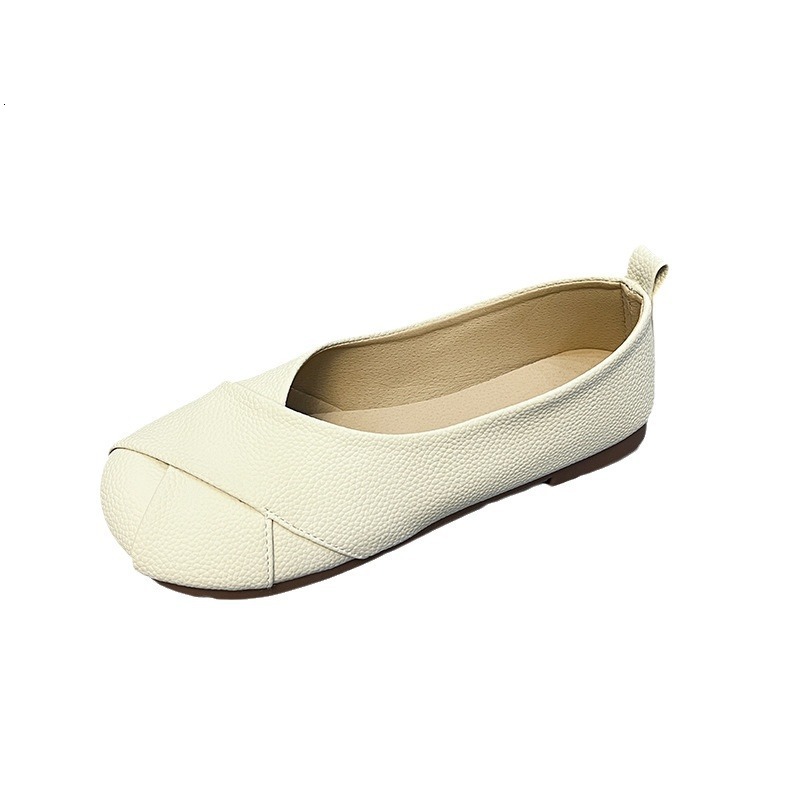 2024 plus size single shoe for women, casual and fashionable solid color surface soft sole deep mouth bean shoes