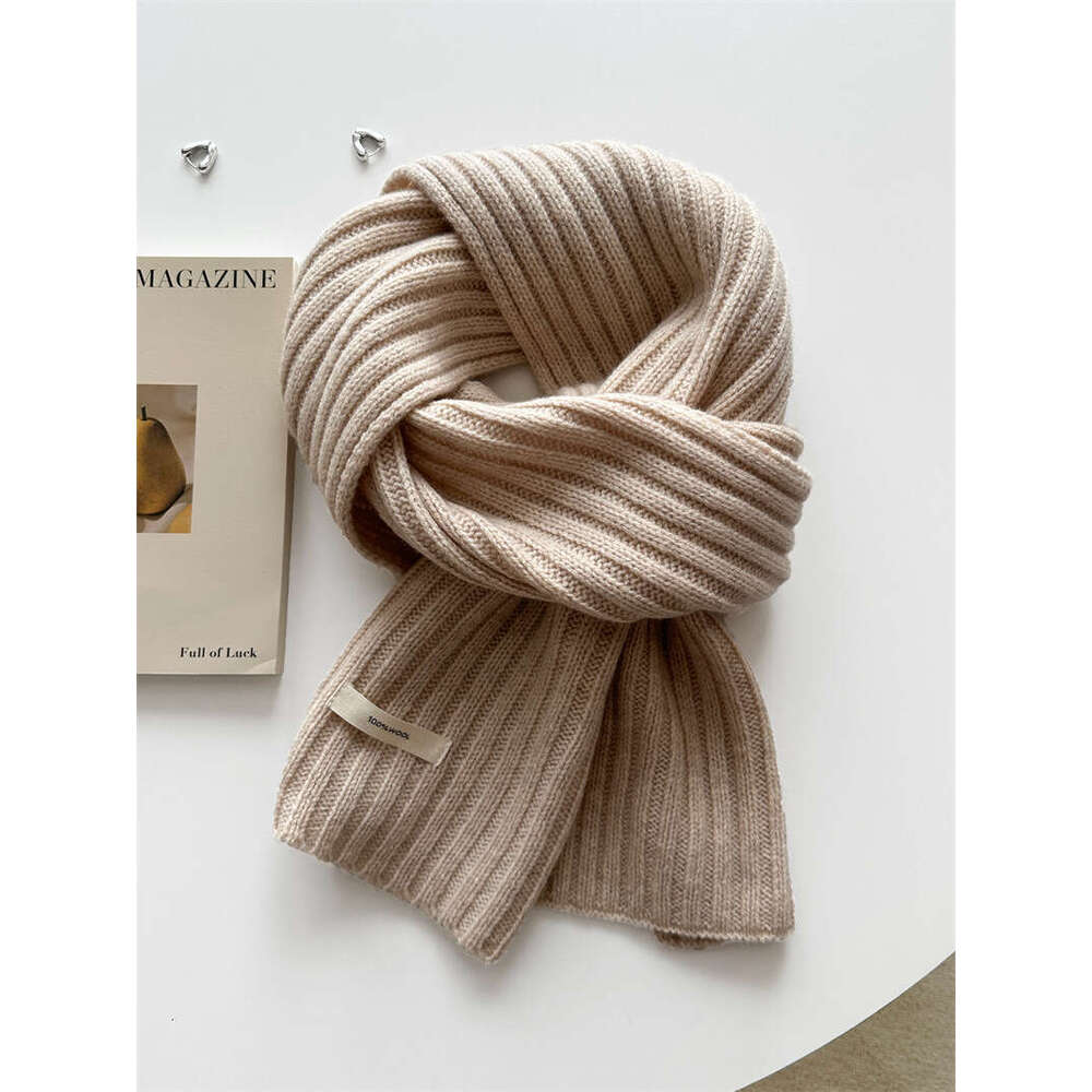 100% wool women in autumn and winter, thickened Korean version, versatile for couples, knitted warm, solid color fabric, labeled yarn scarf