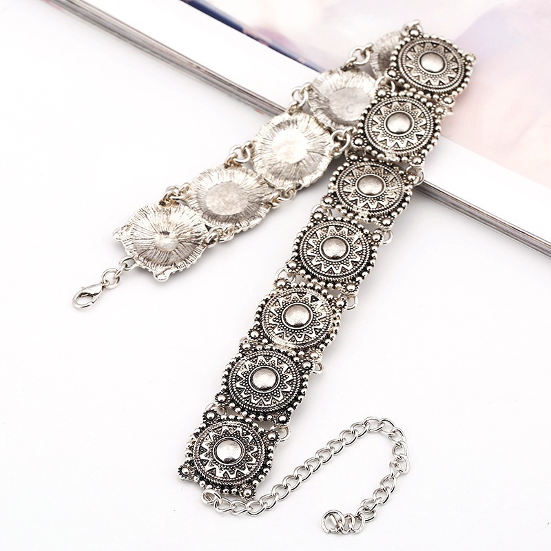 Fashionable European and American Hot Selling Alloy Sun Patterned Neckchain Short Necklace Women's Retro Bracelet Set