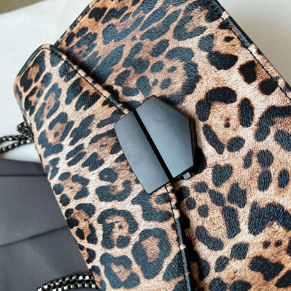 Designer Bag A Casual Leopard Print Shoulder Bag With A Stylish Cross-Body Bag For Spring And Summer