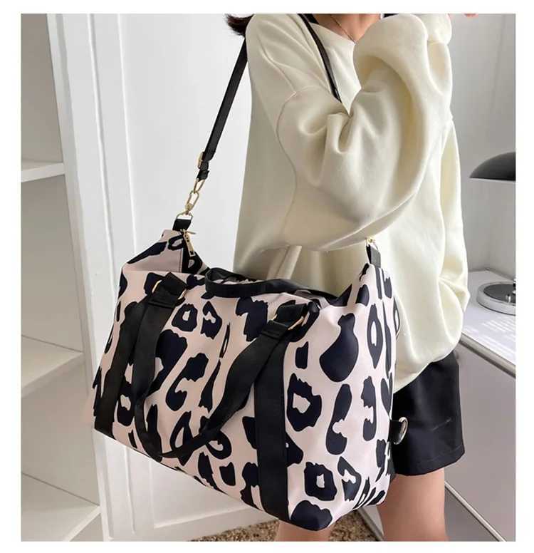 Fashion Travel Bag Duff Bag Women opard Big Nylon Bag Tote Handbags Sports Fitn Gym Bag Ladies Yoga Weekend BagsXJ241106