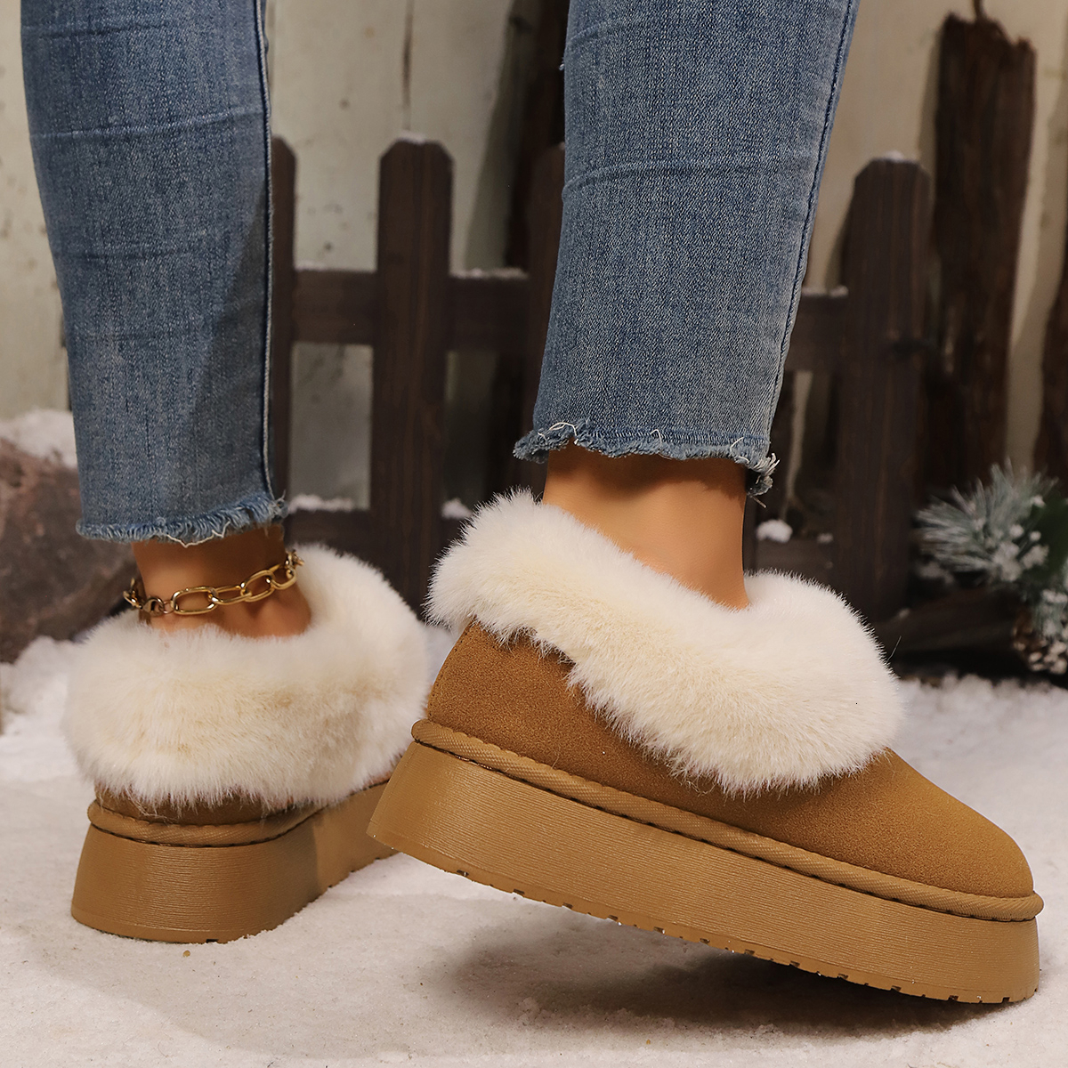 2025 New Warm Designer Women's Winter Flat Shoes Short Plush Fur Ankle Snow Boots Casual Shoes Sports Suede Motorcycle Botas