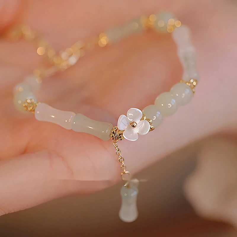 Chinese style retro bamboo joint bead bracelet fashionable and charming flower bracelet suitable for girlfriends jewelry accessories gifts X241106