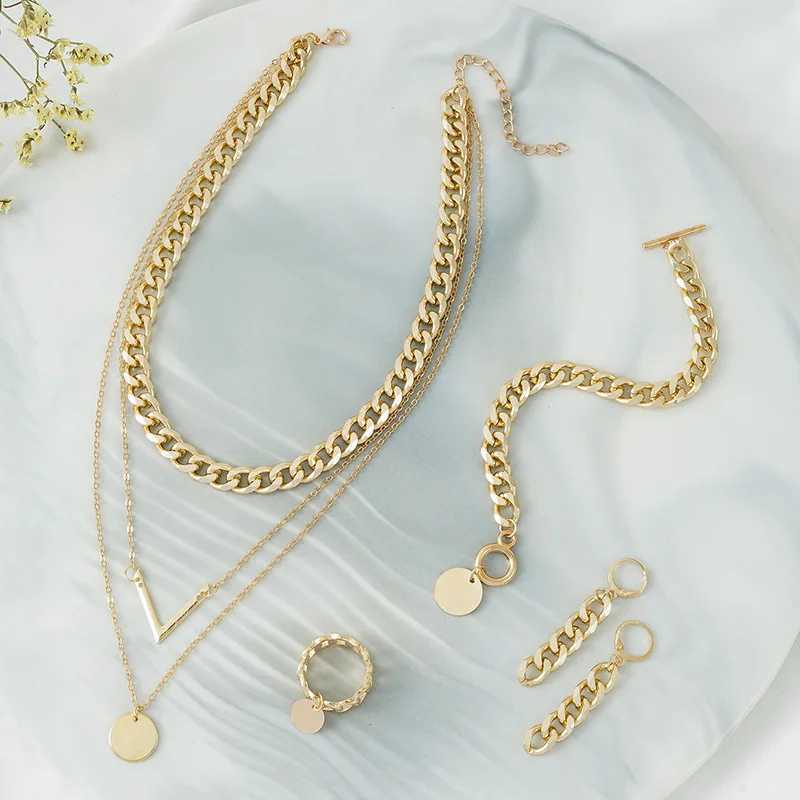 Sn piece set fashionable Mtilayer retro V-shaped necklace used for earrings jewelry aluminum chain bracelet X241106
