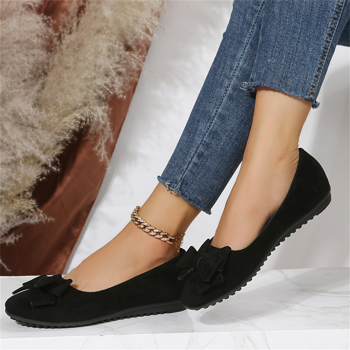 Large size lightweight soft soled bean shoes for women's 2023 Spring and Autumn New Bow Comfortable and Anti slip Women's Single Shoes