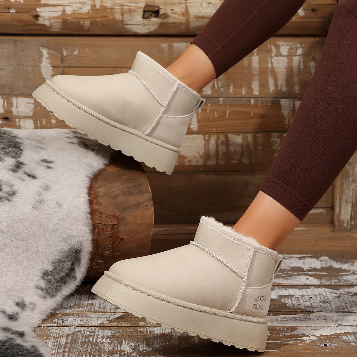 2025 New Designer Outdoor Snow Women's Thick Bottom Warm Plush Cotton Shoes Thickened Winter Women's Flat Shoes Anti Slip Botas Mujer