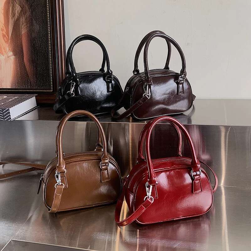 Designer Bag LEFTSIDE Fashion Retro Women Small Pillow Handbags And Purses 2024 Winter Luxury Leather Crossbody Bags With Short Handle