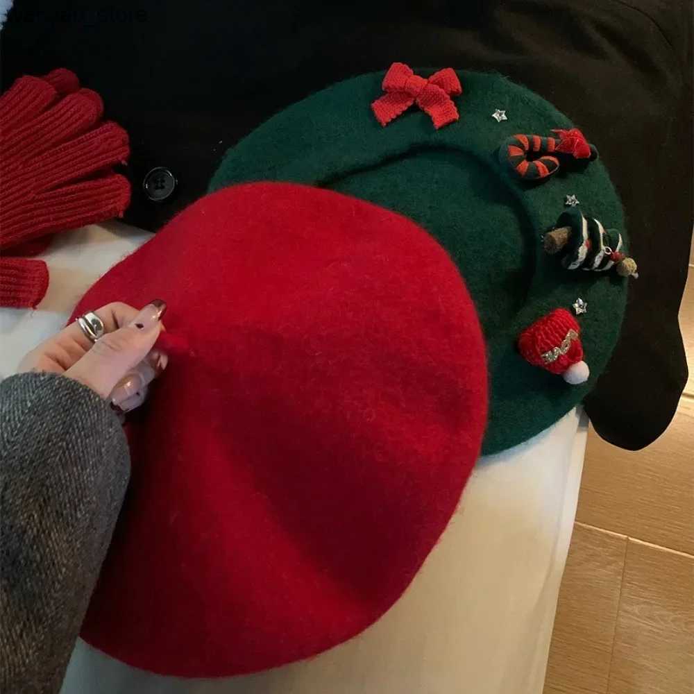 Wide Brim Hats Bucket Hats Women Christmas Beret Cap Red Green Beret Female Winter Headwear Xmas Party Dress Up New Year Gifts Girl Wool Christmas Hat