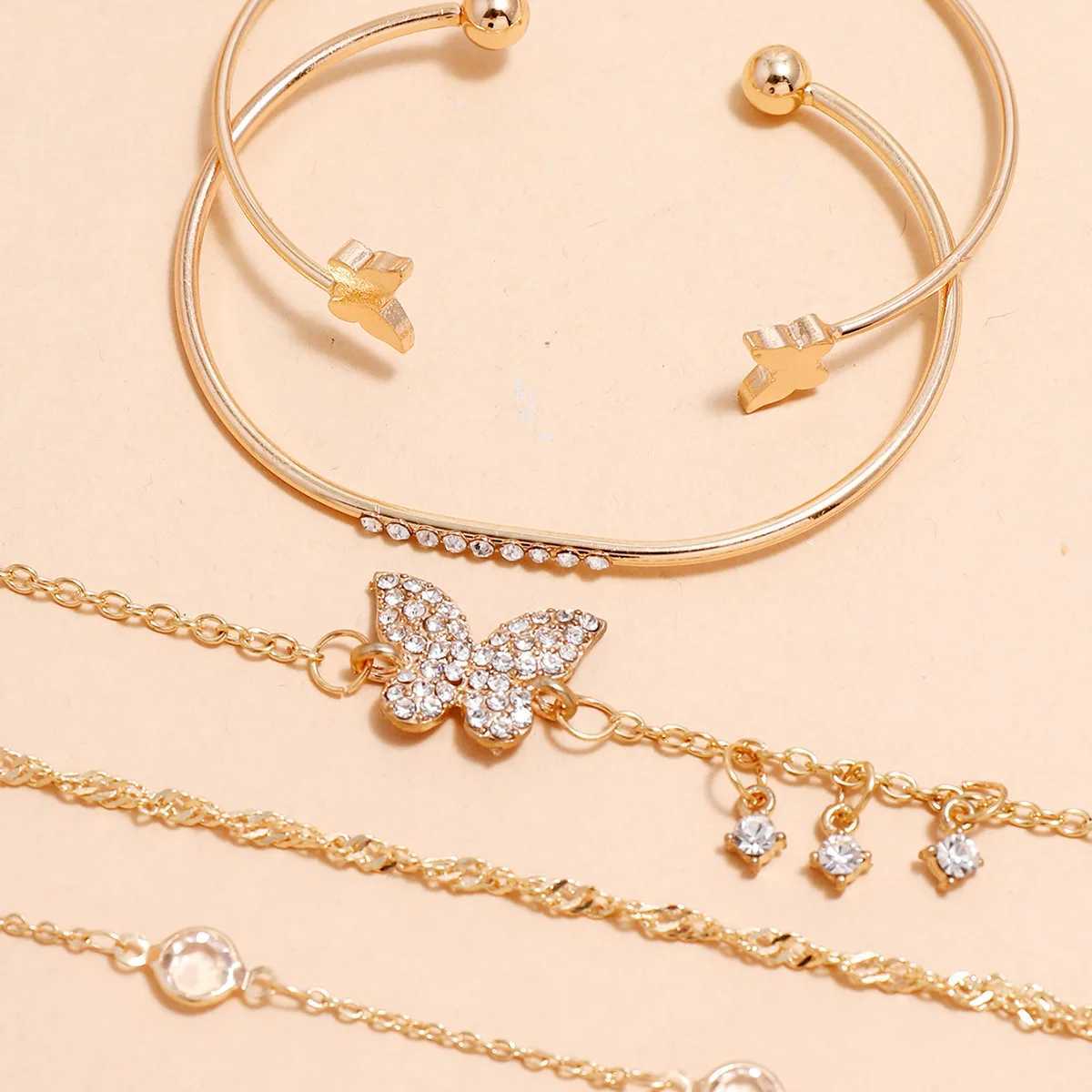 Golden snake chain bracelet set suitable for warm minimalist twisted rope bracelets girls fashionable party jewelry accessories X241106