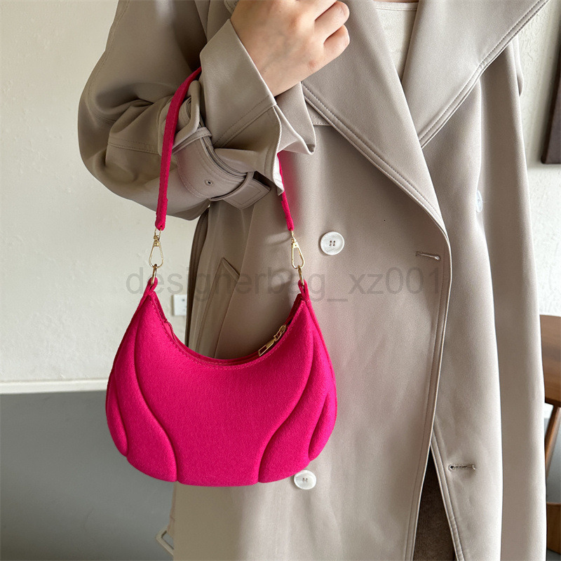 Fashion Classic Bag Designer 10a Top Nikiduncks Woman Handbagevening Bags 2024 Winter New Womens Half Moon Underarm Niche Design Highen
