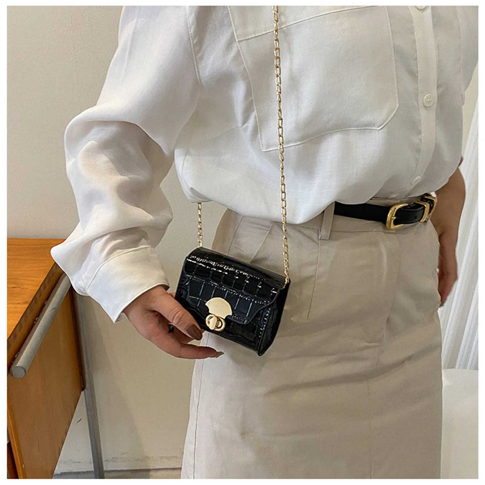 Korean Style Leather Bright Surface Shoulder Bag Chain Mini Crossbody Bag Fashion Metal Buckle Girl Small Wallet Lipstick PouchC241216