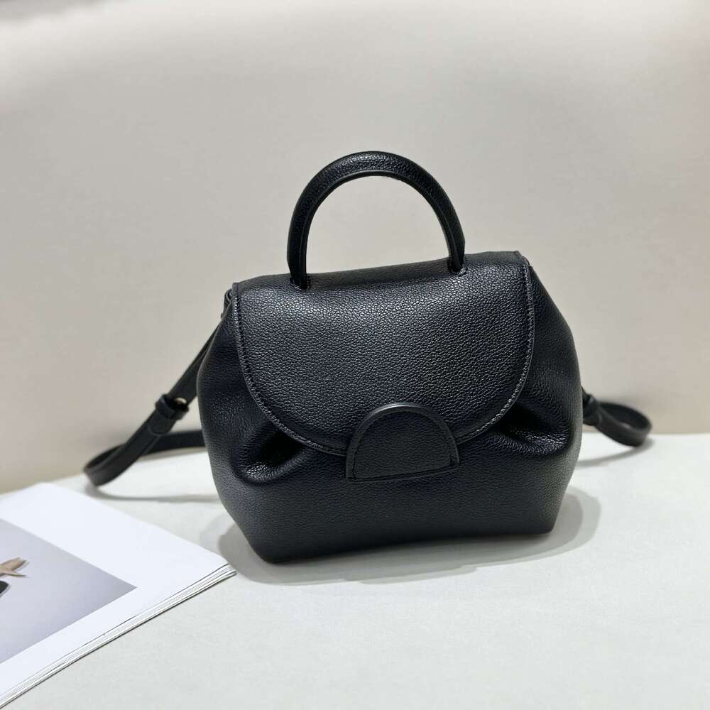 Brand new smiling face, genuine leather women's French niche Crossbody brand pig bag birthday handbag crossbody bag designer handbag, large capac