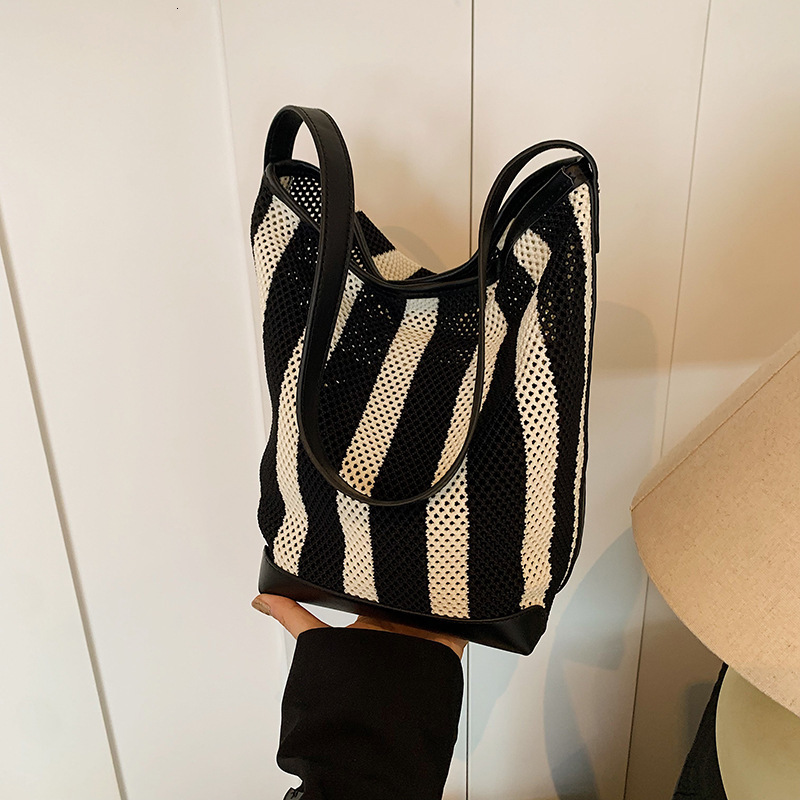 Striped Commuting Bucket For Bags Handbags Women Trend High-end Large Capacity Armpit Bag Designer