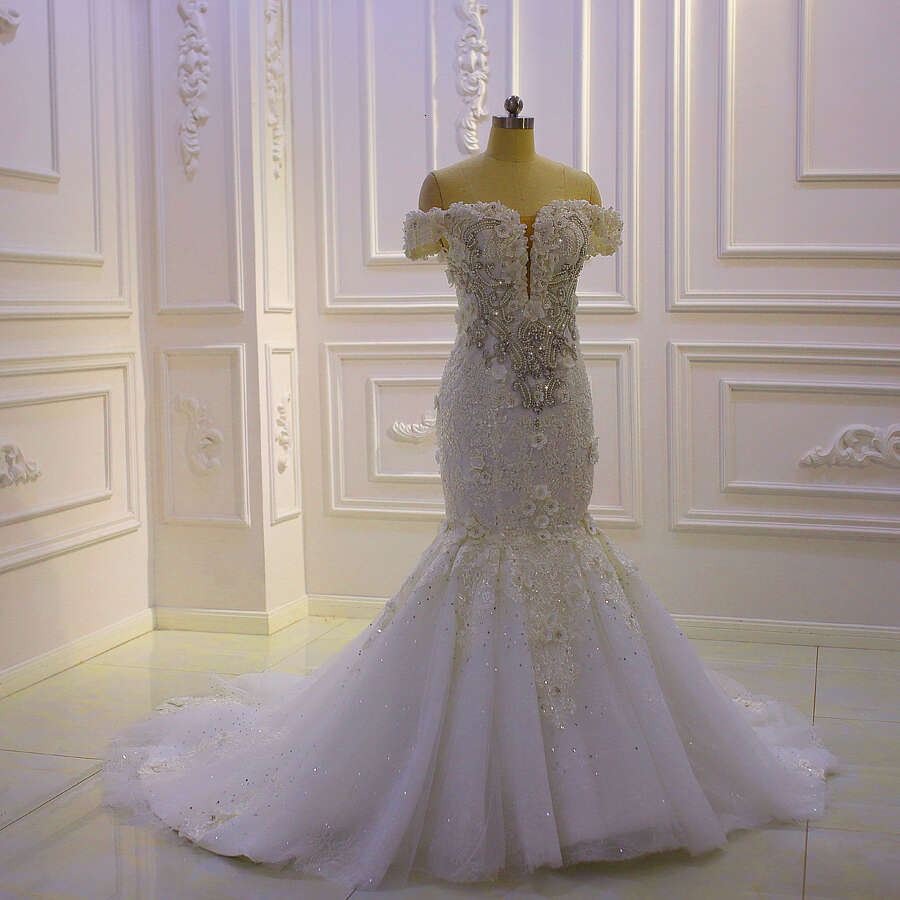 Off Shoulder Lace Applique Crystal 3D wers Fishtail Wedding Dress