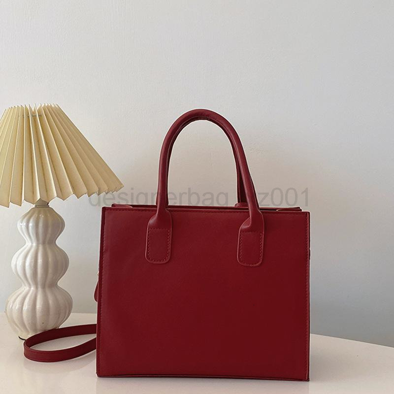 Fashion Classic Bag Designer 10a Top Nikiduncks Woman Handbagevening Bags This Years Trendy Korean Style Womens Wedding Handbag 2024 Ne