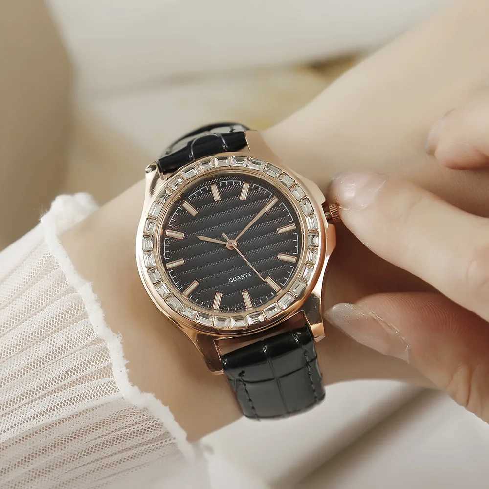Luxury large dial womens brand diamond set quartz watch fashion 2023 new simple leather Wens watch X241106