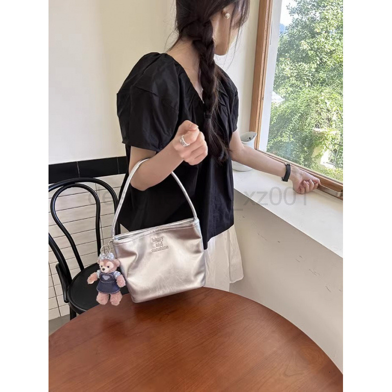 Fashion Classic Bag Designer 10a Top Nikiduncks Woman Handbagevening Bags 2024 New Trendy Versatile Casual Underarm for Women Western S