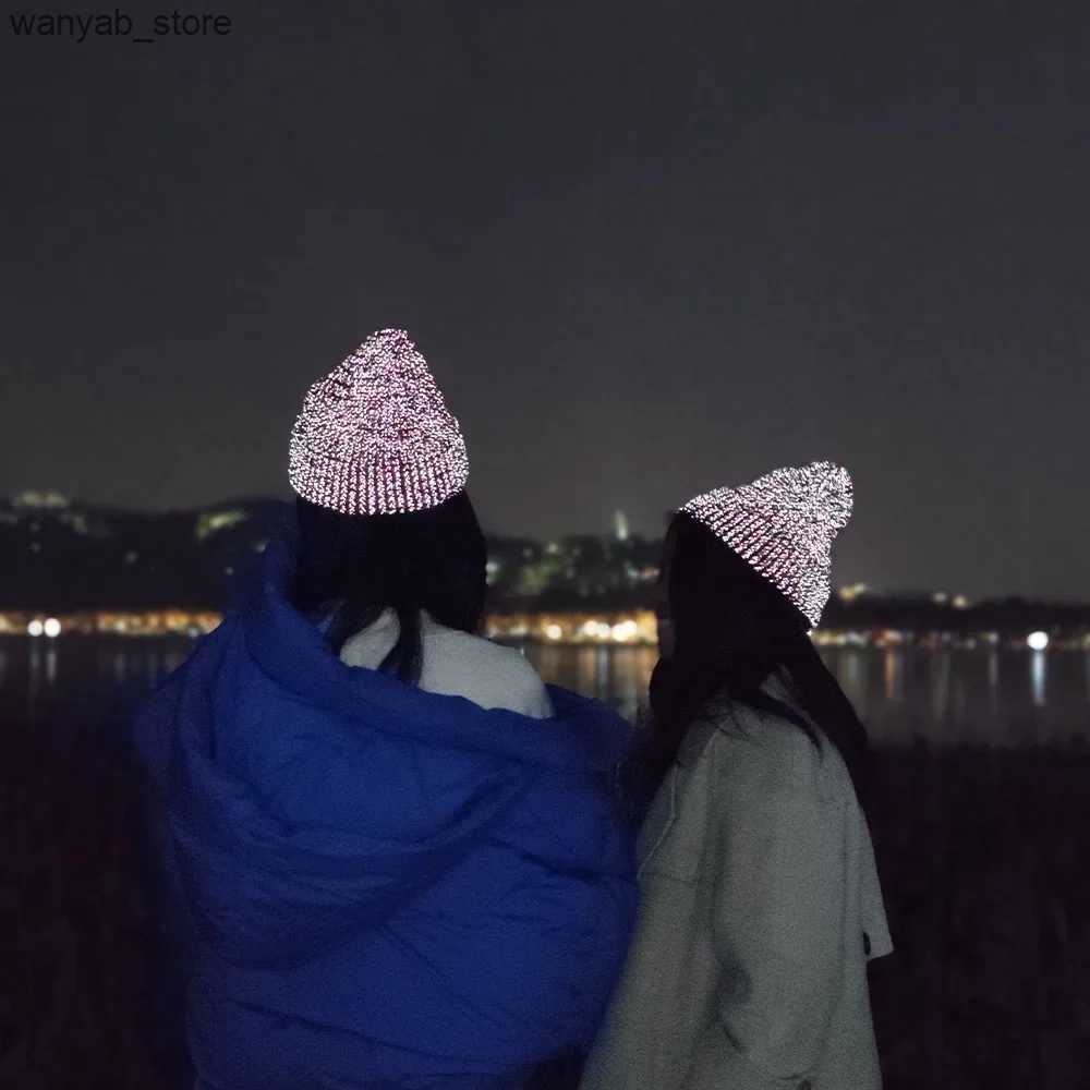 Wide Brim Hats Bucket Hats Unisex Winter Warm Reflective Beanies For Male Fashion Knitted Street Hat Night Fantasy Shining Skullies Cap Men Warmer Bon