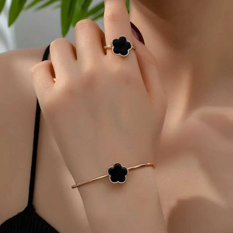 Bracelet and Ring Set Geely Metal Colored Enamel Party Gift Fashion Accessories CS021 X241106