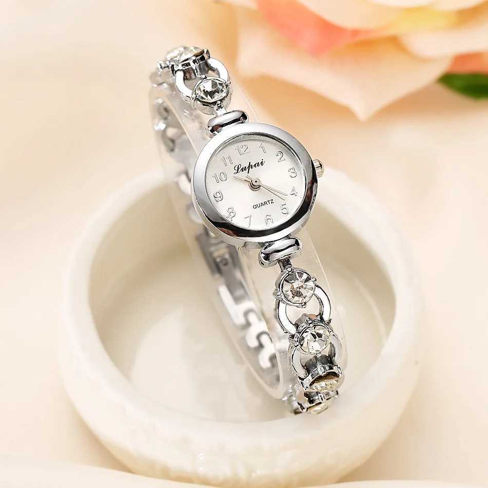 1/2/6-piece bracelet watch set for women alloy rhinestone luxury diamond watch for Wen leisure Relogio Feminino X241106