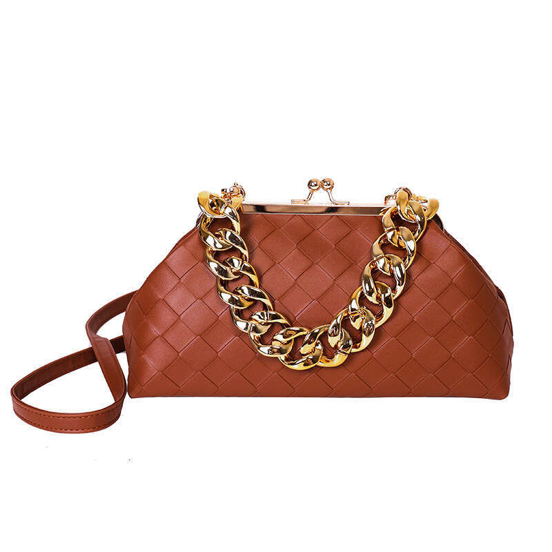 Designer Bag Women's Bag 2024 New Fashionable Single Shoulder Crossbody Clip Bag Chain Hand-Held Lipstick Banquet Bag