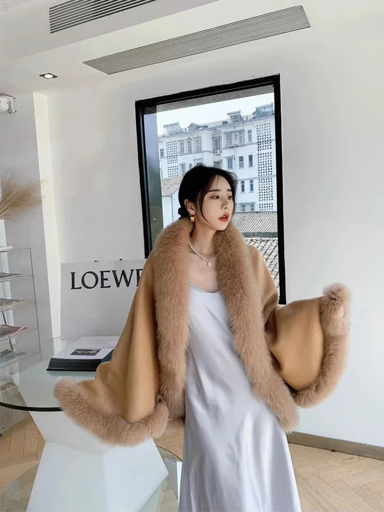 Lady Custom Cashmere Wool Shawl Cape Poncho With Real Fox Fur Collar Winter Handmade Wholesale 100% Women 241105
