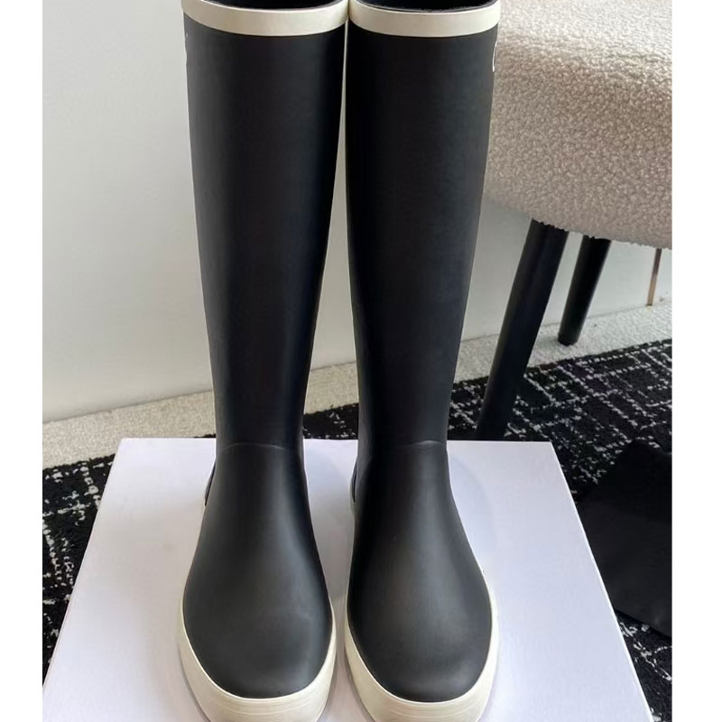 Designer knee high boot women Rain Boot Thick Soles Fashion Round Toe booties Anti Slip Women Outdoor Rubber Boots New Waterproof Shoes Pure Color Ankle Boots