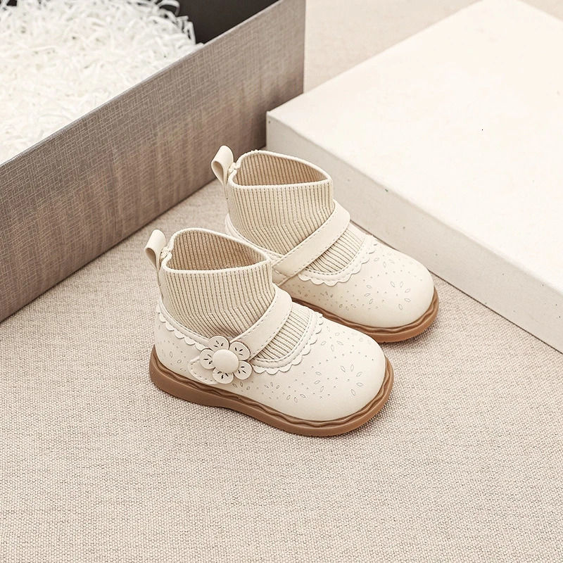 Baby girl autumn big flower boots soft sole knitted sock boots suitable for young children and women little princess exterior shoes 241106