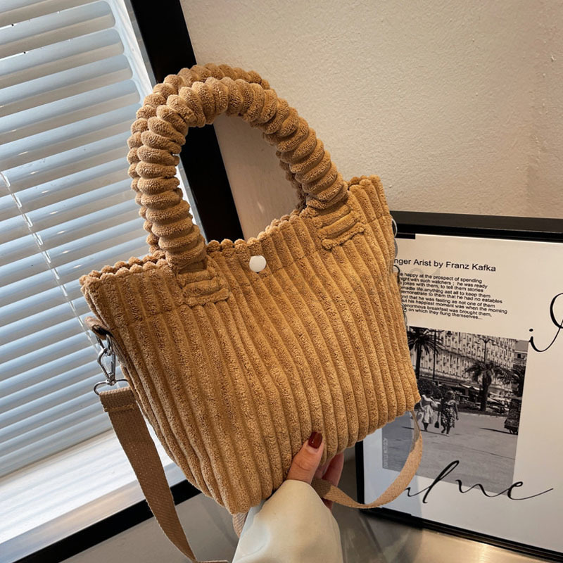 Bag Designer Fashion Classic 10a Top Nikiduncks Woman Handbagevening Bags Core Velvet 2024 New Trendy and Summer Casual Womens Texture V