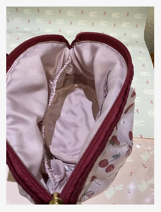 Home>Products>Japanese Style>Summer Classic Cute Fruit Cherry Clutch Makeup Bag241106