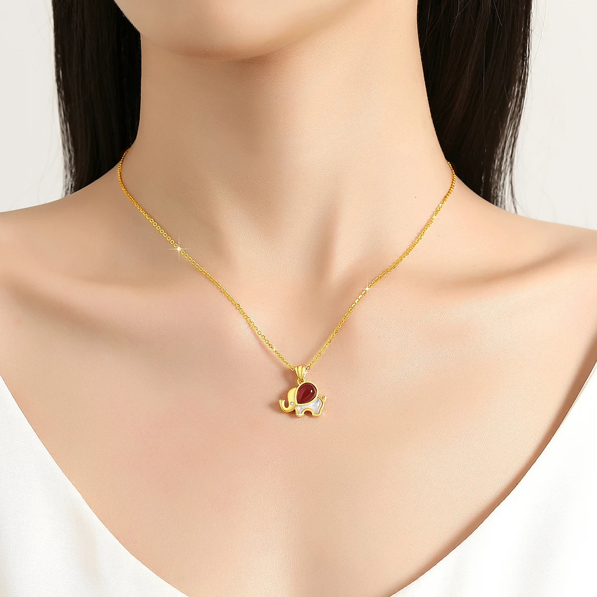 Niche Natural Red Agate Pendant 18K Real Gold Elephant Necklace Womens Anniversary Gift Exquisite Jewelry 241106