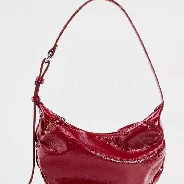 Autumn Red Underarm Bag Women's Bag Fashion Wrinkled Oval Shoulder Bag 241115