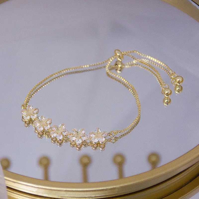 Korean hot fashion jewelry 14K real gold copper plated AAA zircon inlaid bracelet with floral elasticity adjustable temperature bracelet X241106