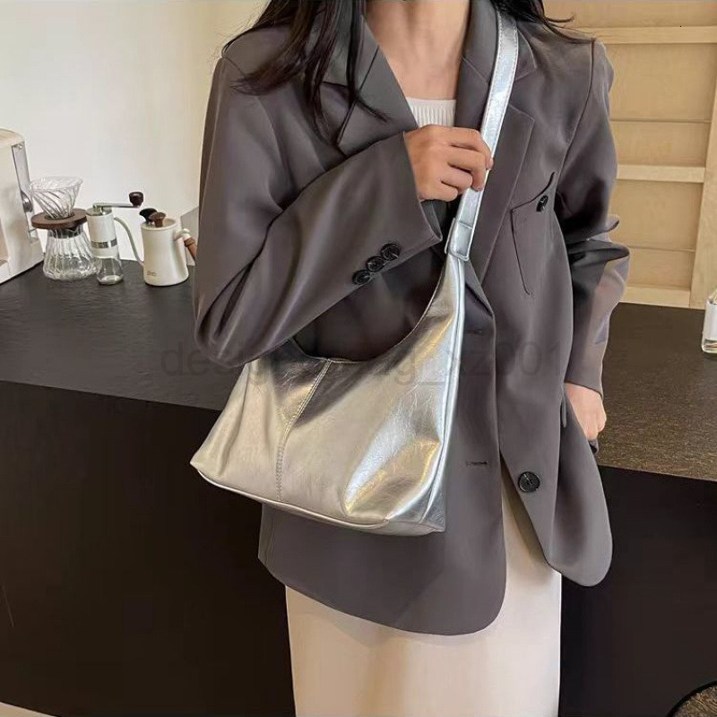 Bag Designer Fashion Classic 10a Top Nikiduncks Woman Handbagevening Bags Soft Large Capacity for Women 2024 New Fashionable Commuting