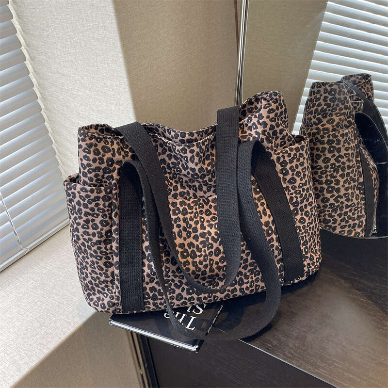Designer Bag Leopard Canvas Bag Large Capacity Fashion Tote Bags Casual Women's Shoulder Handbag College Commuter Beach Travel Bag Bolsa 2024