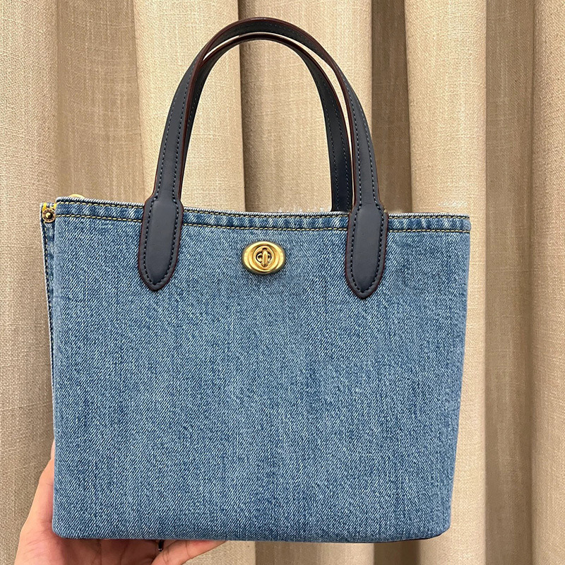 Fashion Classic Bag Designer 10a Top Nikiduncks Woman Handbagevening Bags 2024 New Washed Cowboy Handheld Large Capacity Crossbody Tot