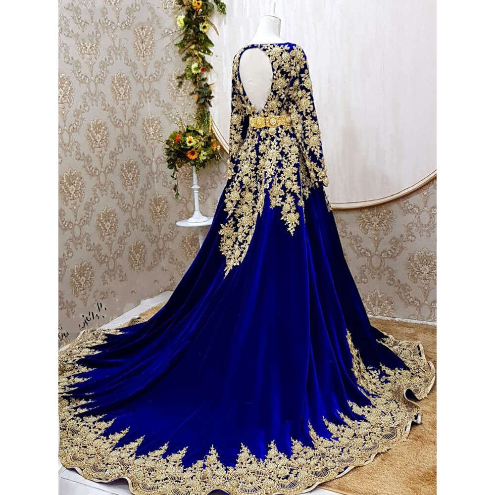Caftan Marocain Royal Blue Evening Dresses Long Sleeve gold Applique kaftan Prom Dress with Cape Vestidos Formale De bc19730