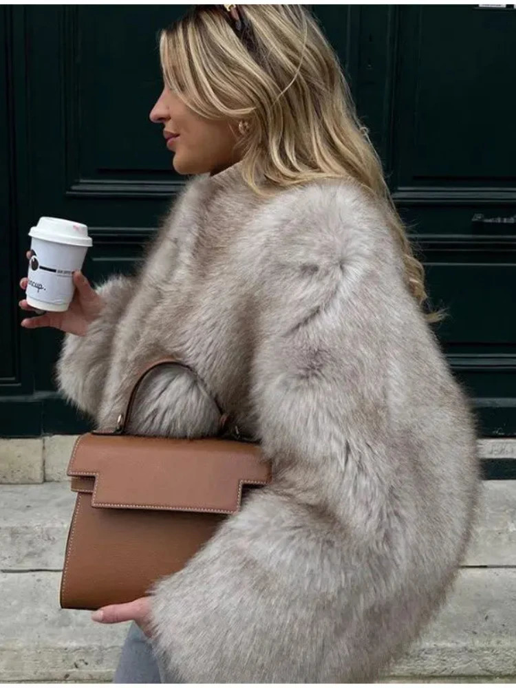 Women Faux Fur Coat Autumn Winter High Quality Fluffy Short Jacket Ladies Furry Fashion 241104