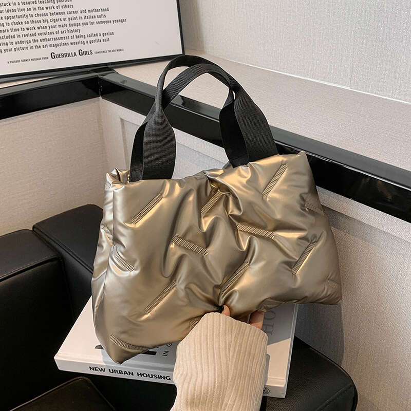 Designer Bag 2024 New Winter Hand Bag Fashion Space Cotton Handbags Women Large Capacity Tote Bag Feather Padded Ladies Quilted Shopper Bag