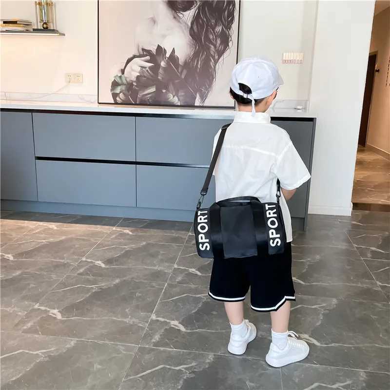 Sports Bags Travel Childrens Fitn Luggage Small Nylon Training Workout Packing Weekend Shoulder Bolsas For Kids Gym HandbagXJ241106