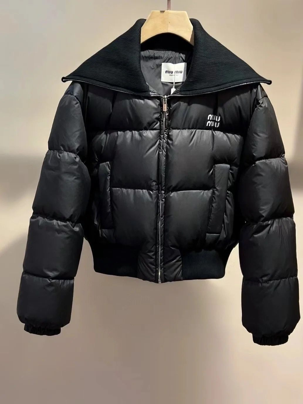 Women's Down Outerwear Coats Outdoor Wyndham Parkas Coats Womens Designers Jackets Parka Jacket Fashion Short Style